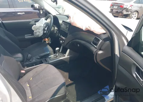 2011 Subaru Forester 2.5X Premium из США, поврежденный, VIN JF2SHADC2BH746922